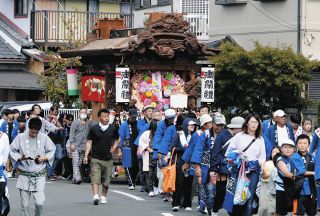 浜名湖の風景、20年の移ろい 湖西出身・渡辺俊明さんの油彩画を展示