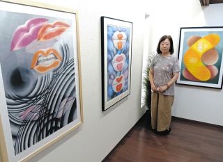 魅惑的な唇で不思議な世界へ　中津川で恵那出身の画家・故高橋さんの作品展