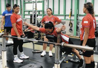 ソフトボール・フィリピン代表、愛知県美浜町で調整中　アジア大会でメダル目指し
