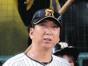 ロッテ】岡大海の逆転サヨナラ弾バットをプレゼント 殊勲の一発で折れ