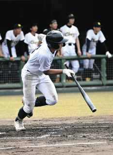 大きな刺激をもらいました」 大阪桐蔭OBの楽天・浅村栄斗、センバツVの