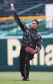 阪神・秋山「良い球投げられた」自主練習で初ブルペン40球　オンオフきっちり…バラエティーで大笑いリフレッシュ