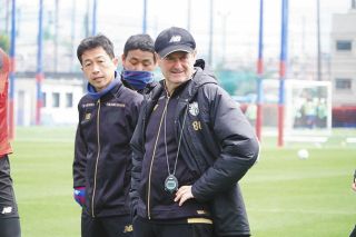 【FC東京】アルベル監督、イニエスタとの再会心待ち「ここ日本で彼と対戦できることを心から誇りに」