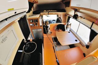 構想10年 セーヌ川の情景 二口さん 富山市で個展：北陸中日新聞Web