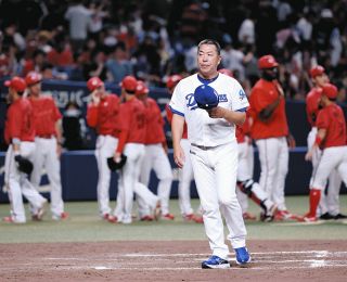 中日・石伊雄太、球団創設90周年に“第九十番”大吉で始動 武器の守備