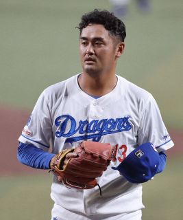 中日1位ルーキー・金丸夢斗、2軍キャンプで初ブルペン ボール