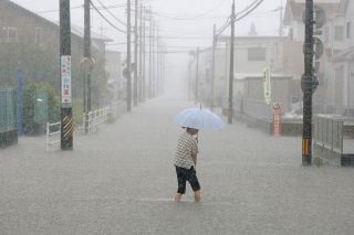 津で記録的大雨、8月の観測史上最大　台風10号、9月1日まで「警報級」の可能性