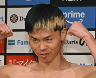 中谷潤人、モロニー戦の衝撃的フィニッシュがリング誌の年間最高KO賞に