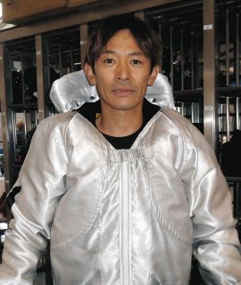 山崎鉄平 好調整に胸を張る 注目Wヤング：中日スポーツ・東京中日スポーツ