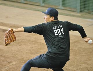 巨人】ソフトバンクから移籍の松田宣浩、背番号「23」のユニホーム初