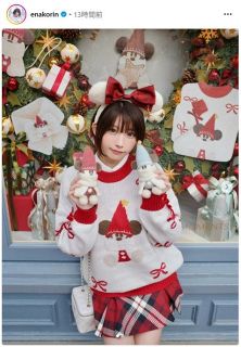 ◇井端弘和さん、ドアラとにっこり記念写真【写真】：中日スポーツ