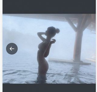 ◆えなこ、湯けむりシルエット これは神々しい！【写真】