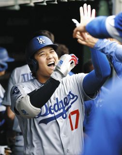大谷翔平、2025年開幕戦、セレモニーに今季初安打【3・18MLB開幕戦