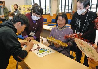 VC長野、応援うちわでホーム戦初勝利を　南箕輪村民制作、2・3日にはツアーも