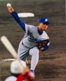 中日・岡田俊哉、新グラブには3桁背番号入れず「すぐ21番を付ける