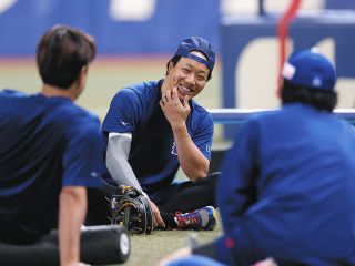 2月に骨折の岡田俊哉がキャッチボール再開 練習後の第一声「特にない