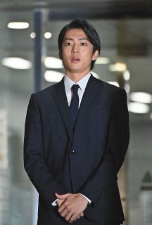 伊藤健太郎容疑者が釈放、黒スーツに黒ネクタイ姿で現れ「被害者の方々に一生かけて償っていきたい」