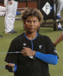 日本ハム・河野竜生は2300万円増の5000万円でサイン 来季もセット