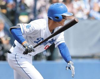 中日1位ルーキー・金丸夢斗、2軍キャンプで初ブルペン ボール