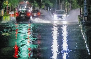 福井大雨　１時間８０ミリ　道路冠水、床上浸水も