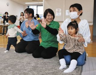 ＜ささえるつながる＞NPO法人 かばさんファミリー（山県市）　産後ケアやパパ交流会も