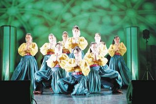 「少女歌劇団ミモザーヌ」 第1回公演がオンラインで配信で「アブダカダブラ」など12曲を披露