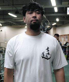 【四日市競輪】中団からまくってA級準決勝3R1着の船瀬惇平　「まくりは苦手だけど、いい感じで車が出ました」