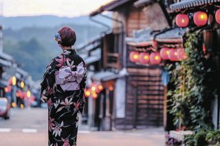 特別な夏のひとときを　8月15日まで、岐阜県恵那市で「いわむら提灯巡り」