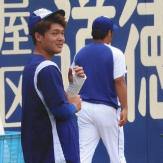 【中日】左腕骨折の石川昂がナゴヤ球場で残留組練習に合流 ウオーキングなど別メニュー調整