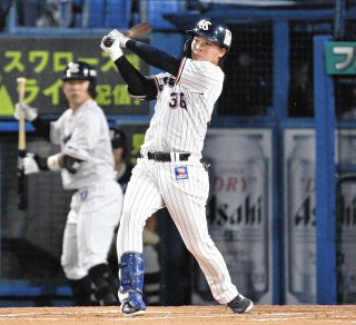 ヤクルト・吉村貢司郎、500万円増の2100万円でサイン 侍ジャパン・吉見