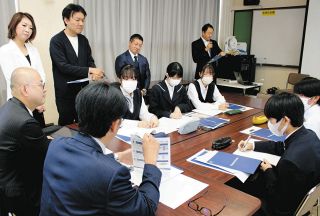 一緒に考えよう、地元企業の課題　岐阜各務野高と商議所青年部が協定締結