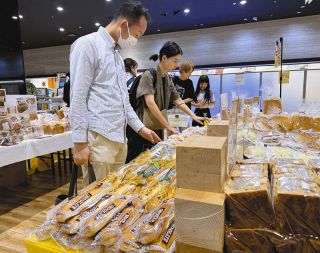 発達に遅れのある子 主役に 福井ブローウィンズ小阪選手 定期的に