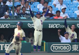 ◇THE ALFEE、モンチッチとコラボ【写真】：中日スポーツ・東京中日