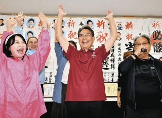 岐阜県可児市長選で冨田成輝氏が5選　新人平田亮氏との一騎打ち制す