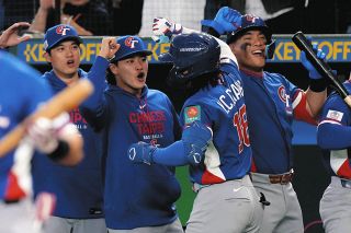 ノーヒットノーランのヤクルト小川、早くも昨季に並ぶ5勝目 あこがれの