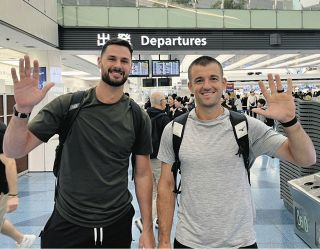 中日・中島宏之、8回に同点2点打！ オープン戦初打点、中田翔の