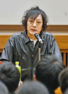 三好達治 絶筆の直筆原稿 親族宅に「春の落葉」 県文学館職員が