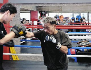 井岡一翔、5月11日WBAタイトル戦に15歳以下50組100人を招待