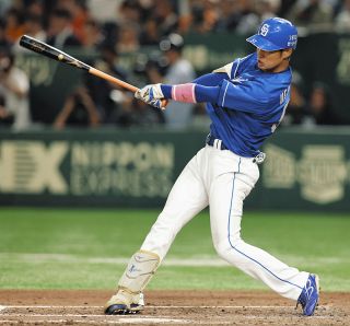 新到着 今季16発の山口航輝、村田修一新コーチの指導を心待ち「絶対 応援グッズ