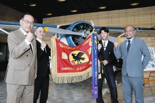 J1広島のスーパールーキー中村草太、投入5分で劇的決勝弾 公式戦2戦