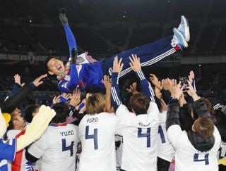 昨季現役引退の横浜M栗原勇蔵氏が「クラブシップ・キャプテン」に就任 クラブ発展のため後方支援