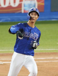 番記者メモ】ロッカーをのぞくと…中日・大野雄大が上林に贈った