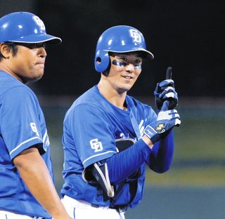 尾田剛樹：中日スポーツ・東京中日スポーツ