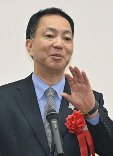 福田刃物工業の福田克則社長＝名古屋・栄の中日ビルで