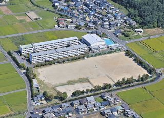 ＜ハイスクール図鑑＞（56）各務原高（上）　興味広げる多彩な活動