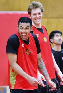 アイザイア・マーフィー（複数枚）　バイウィーク練習②