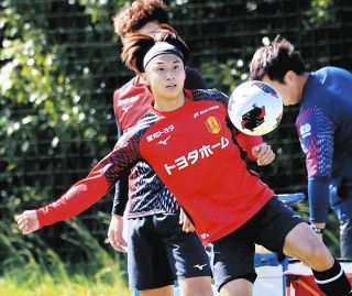 駒澤晃写真集 J1名古屋キャンプ】吉田晃”のびのびプレー”で試合勘取り戻す 代表招集