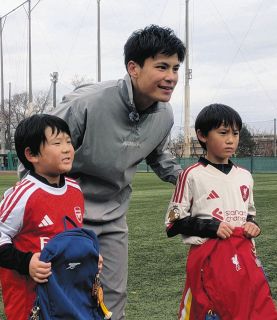 女子サッカー、リバプール・ウィメン・DF清水梨紗が練習合流 公式