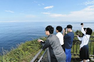 進まぬ北方領土問題、元島民「今でも諦めきれない。皆さんの力が大事」　中高生に託す思い