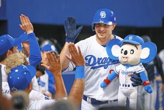 大谷翔平の『電光掲示板破壊』をデザインで再現…クアーズライトが 